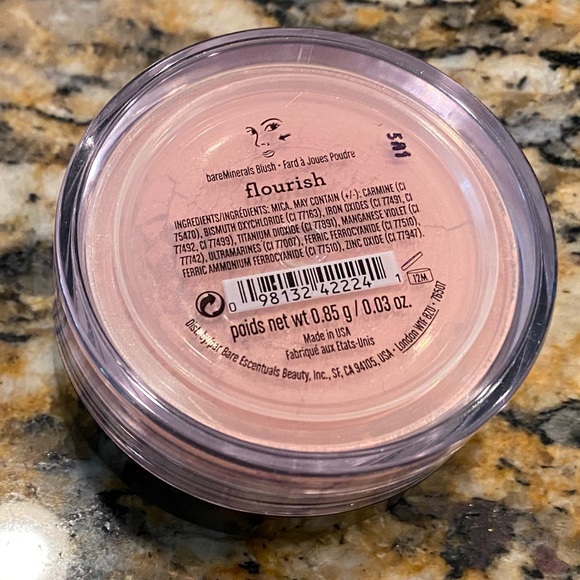 BareMinerals loose powder blush in flourish - Picture 5 of 5